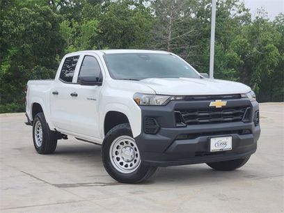 Used 2025 Chevrolet Colorado W/T w/ Advanced Trailering Package