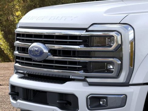 New 2025 Ford F450 Platinum w/ Platinum Plus Package image 17