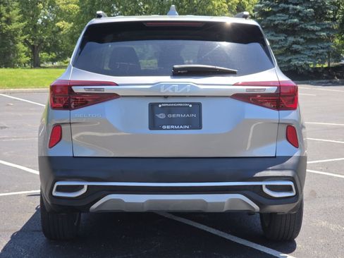 Used 2023 Kia Seltos S w/ Navigation Package FWD image 18