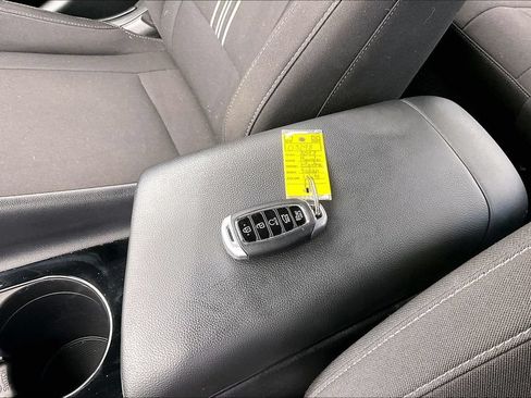 Used 2023 Hyundai Elantra SEL w/ Convenience Package FWD image 38
