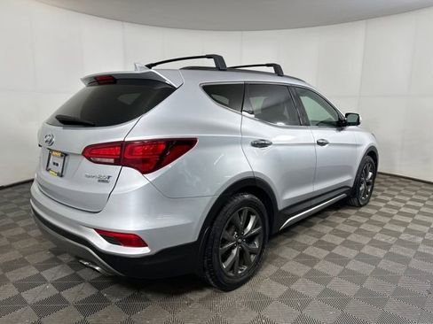 Used 2017 Hyundai Santa Fe Sport image 3