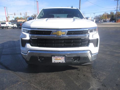 Used 2024 Chevrolet Silverado 1500 LT image 8