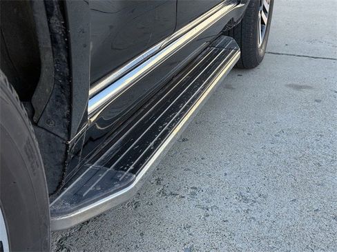 Used 2022 Toyota 4Runner Limited image 9