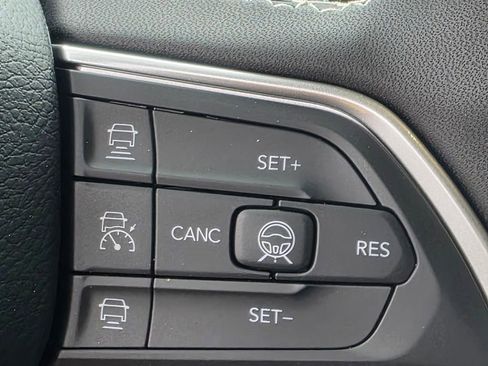 New 2026 Jeep Grand Cherokee L Limited AWD/4WD image 19