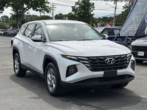 Used 2024 Hyundai Tucson SE AWD/4WD image 2