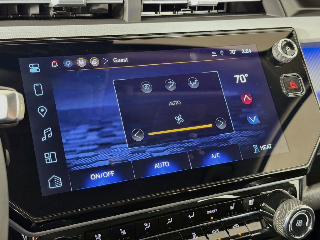 New 2027 Chevrolet Bolt LT w/ Super Cruise Package FWD image 16