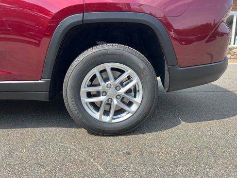 New 2026 Jeep Grand Cherokee L 4WD image 9