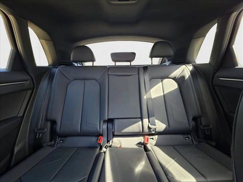 New 2025 Audi Q3 2.0T Premium w/ Convenience Package AWD/4WD image 17