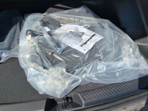 New 2026 Chevrolet Equinox EV LT image 34