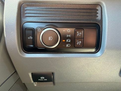 Used 2025 Ford F250 XLT AWD/4WD image 22