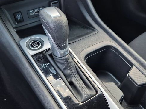 Used 2025 Nissan Sentra SV w/ All-Weather Package FWD image 19