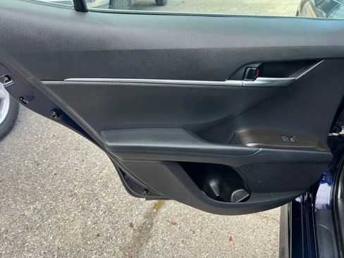 Used 2021 Toyota Camry SE FWD image 22