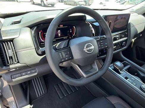 New 2026 Nissan Pathfinder Platinum AWD/4WD image 31