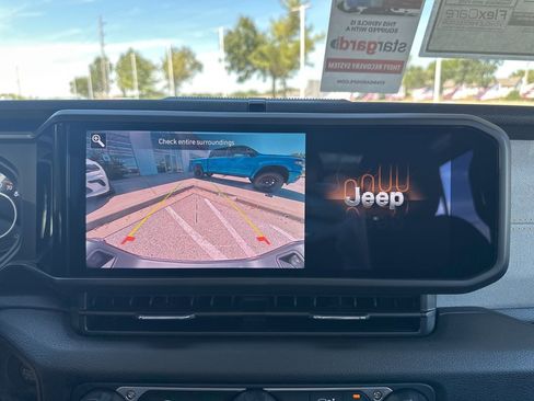 New 2025 Jeep Gladiator Sport image 69