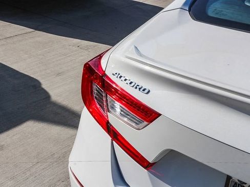 Used 2020 Honda Accord Sport image 8