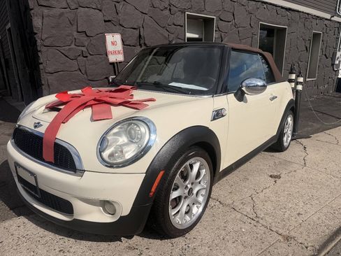 Used 2010 MINI Cooper S FWD image 2