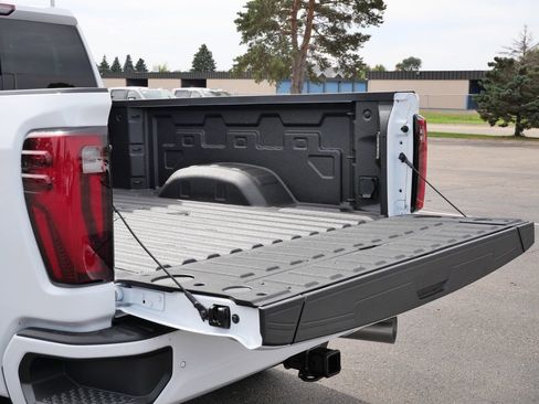 New 2026 GMC Sierra 3500 Denali w/ Denali Reserve Package image 7