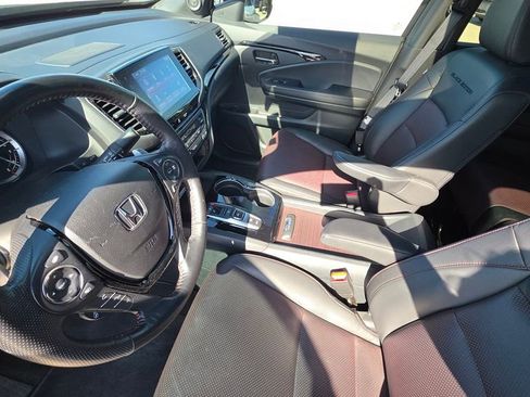Certified 2023 Honda Ridgeline Black Edition image 12