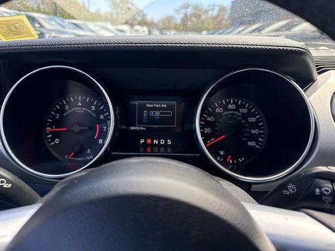Used 2022 Ford Mustang Premium RWD image 22