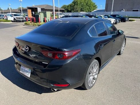 Used 2019 MAZDA MAZDA3 AWD Sedan w/ Select Package image 5