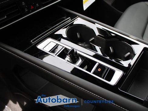 New 2026 Volkswagen Atlas Cross Sport SEL R-Line AWD/4WD image 17