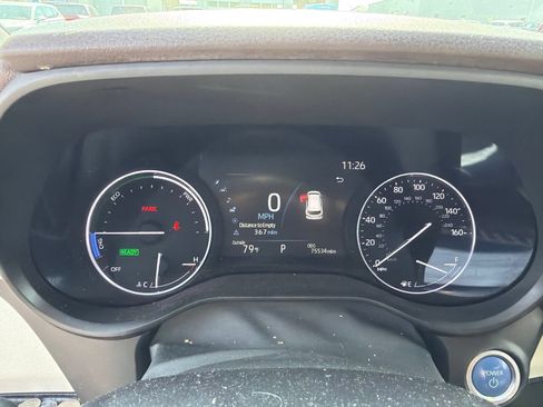 Used 2022 Toyota Sienna Platinum AWD/4WD image 16