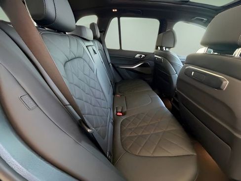 Used 2024 BMW X5 sDrive40i w/ Premium Package image 30