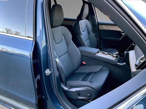 Certified 2026 Volvo XC90 B6 Plus w/ Protection Package Premier image 30