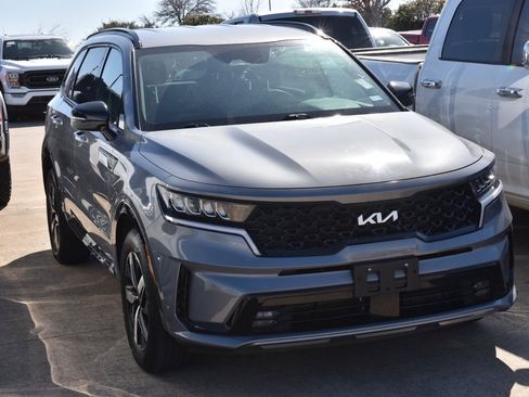 Used 2022 Kia Sorento EX image 4