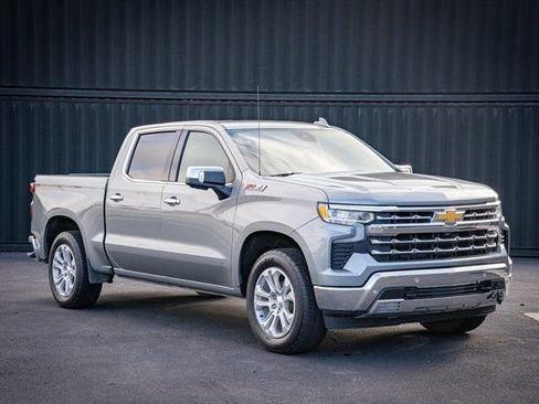 Used 2023 Chevrolet Silverado 1500 LTZ w/ Z71 Off-Road Package AWD/4WD image 1