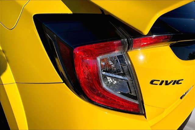 Used 2021 Honda Civic Type R Limited image 19