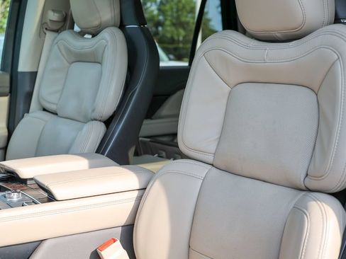 Certified 2022 Lincoln Navigator Reserve AWD/4WD image 30