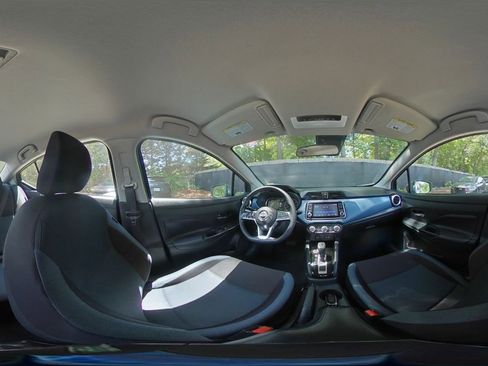 Used 2025 Nissan Versa SV FWD image 40