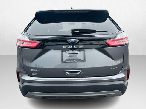 Used 2023 Ford Edge SEL image 4