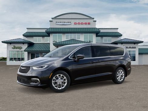 New 2026 Chrysler Pacifica Limited AWD/4WD image 3