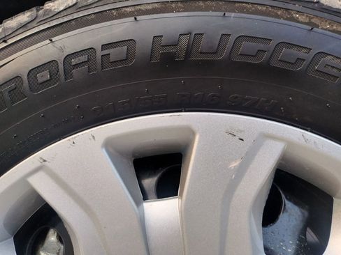 Used 2021 Ford Transit Connect XL image 15