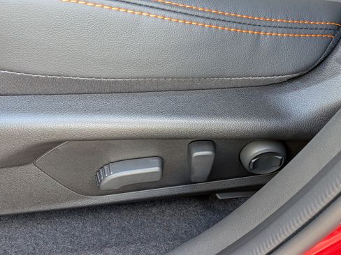 New 2026 Subaru Crosstrek 2.5i Limited w/ Crosstrek Mirror Package AWD/4WD image 18