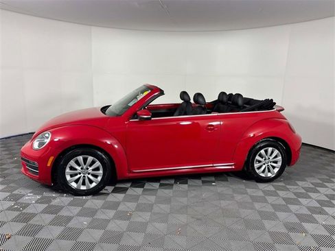 Used 2018 Volkswagen Beetle 2.0T S image 5