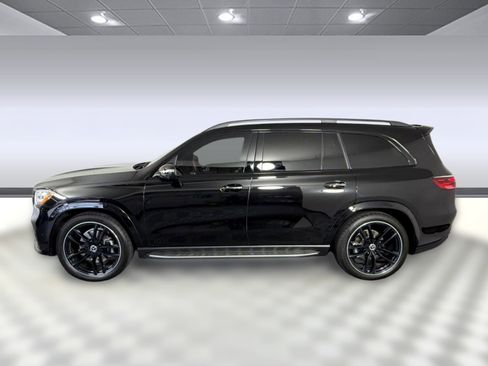 Used 2025 Mercedes-Benz GLS 580 4MATIC image 2