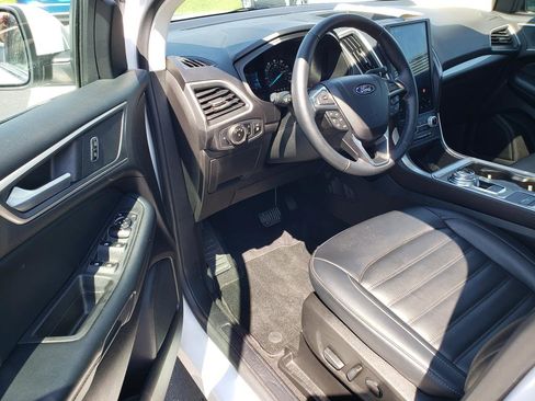 Used 2023 Ford Edge SEL w/ Convenience Package image 10