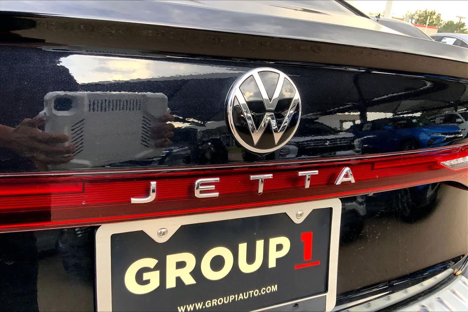 Used 2026 Volkswagen Jetta Sport FWD image 30