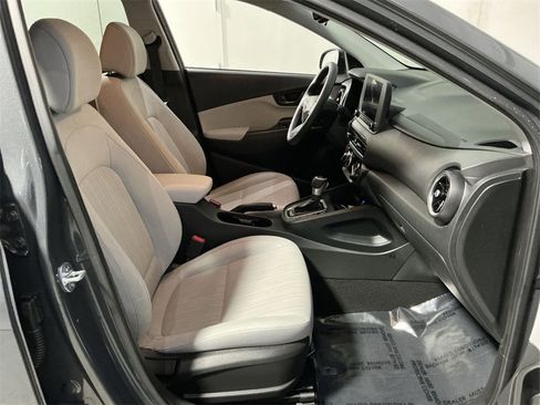 Used 2023 Hyundai Kona SEL image 32