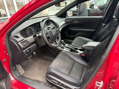 Used 2017 Honda Accord Sport image 1