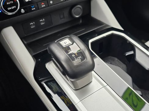 Used 2025 Mitsubishi Outlander SEL AWD/4WD image 27