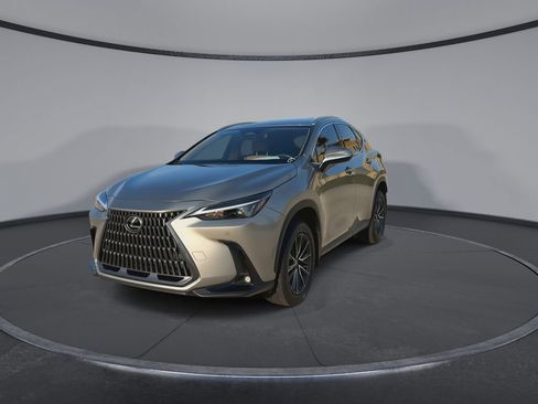Used 2024 Lexus NX 250 FWD image 4