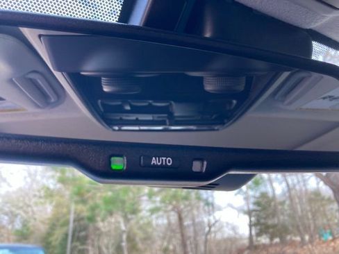 Certified 2021 Toyota 4Runner Venture w/ Moonroof Package AWD/4WD image 43
