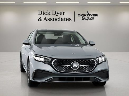 Used 2026 Mercedes-Benz E 350 Sedan image 4