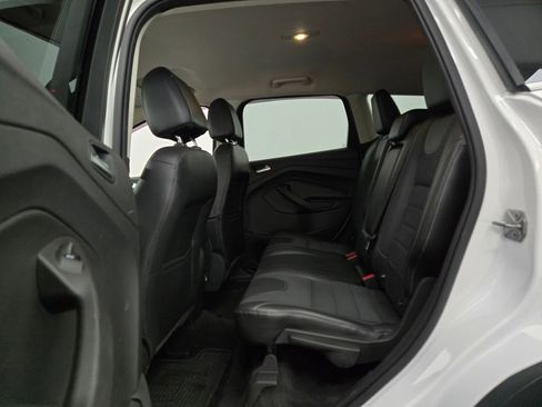 Used 2016 Ford Escape SE w/ SE Chrome Package image 31