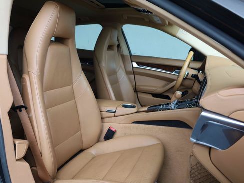 Used 2011 Porsche Panamera 4 AWD/4WD image 26