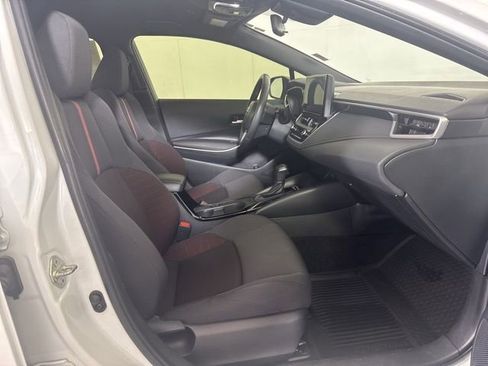 Used 2024 Toyota Corolla SE image 4